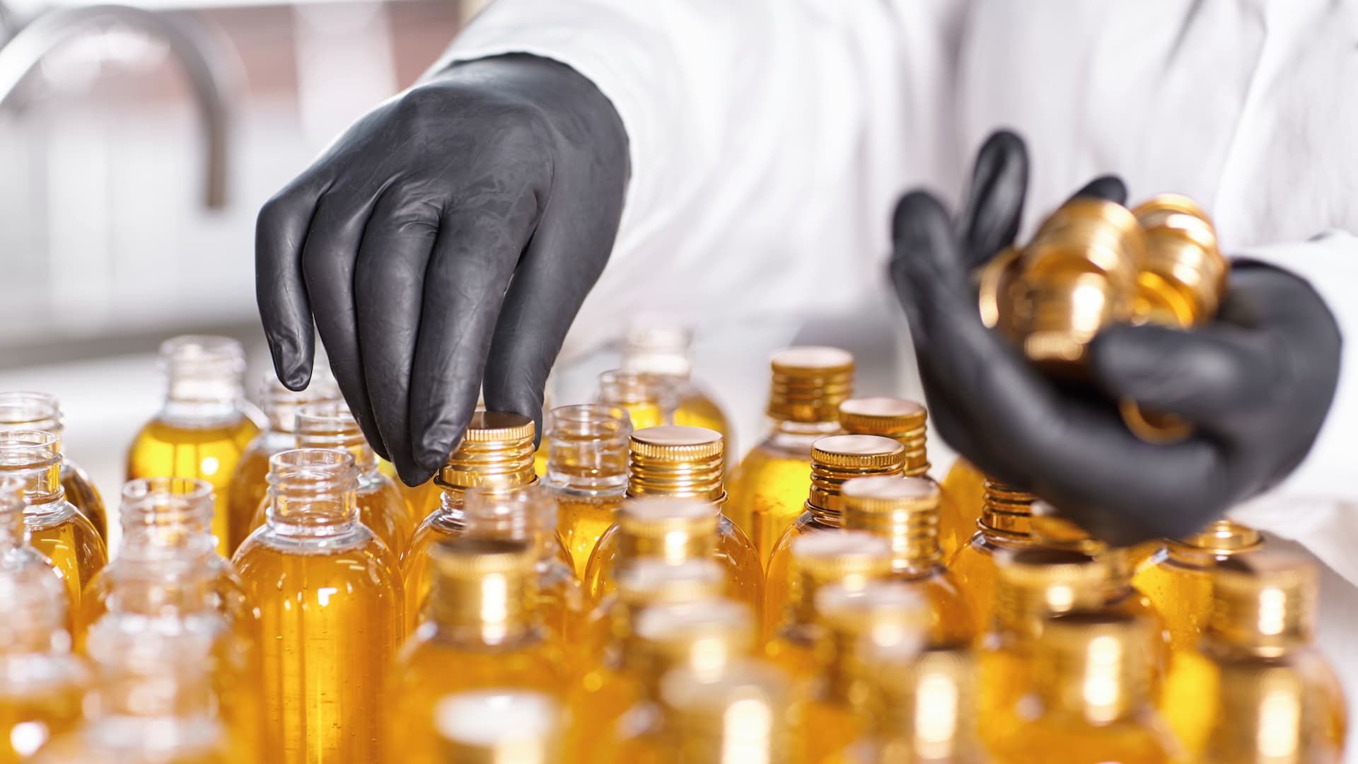 Commodities (Gold, Oil, Silver)