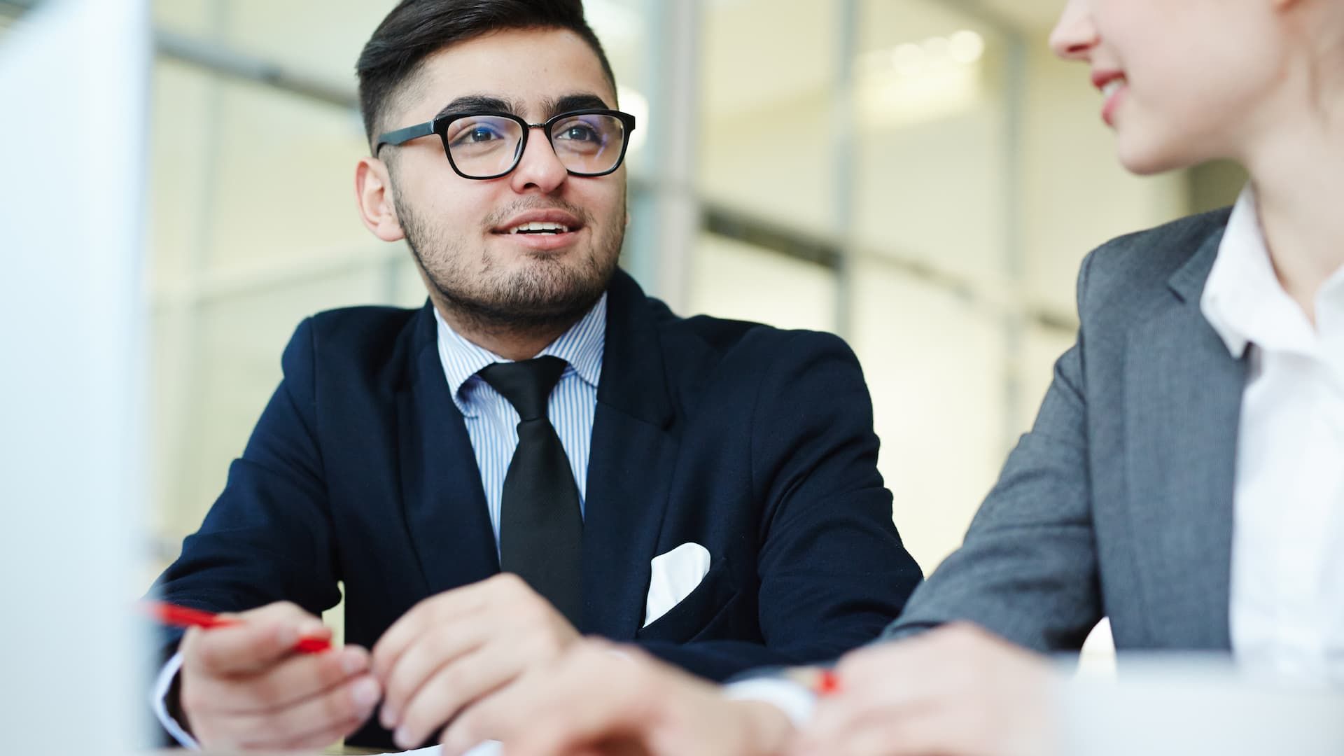 Expert Advisors (EAs): How Automation Works in CFDs